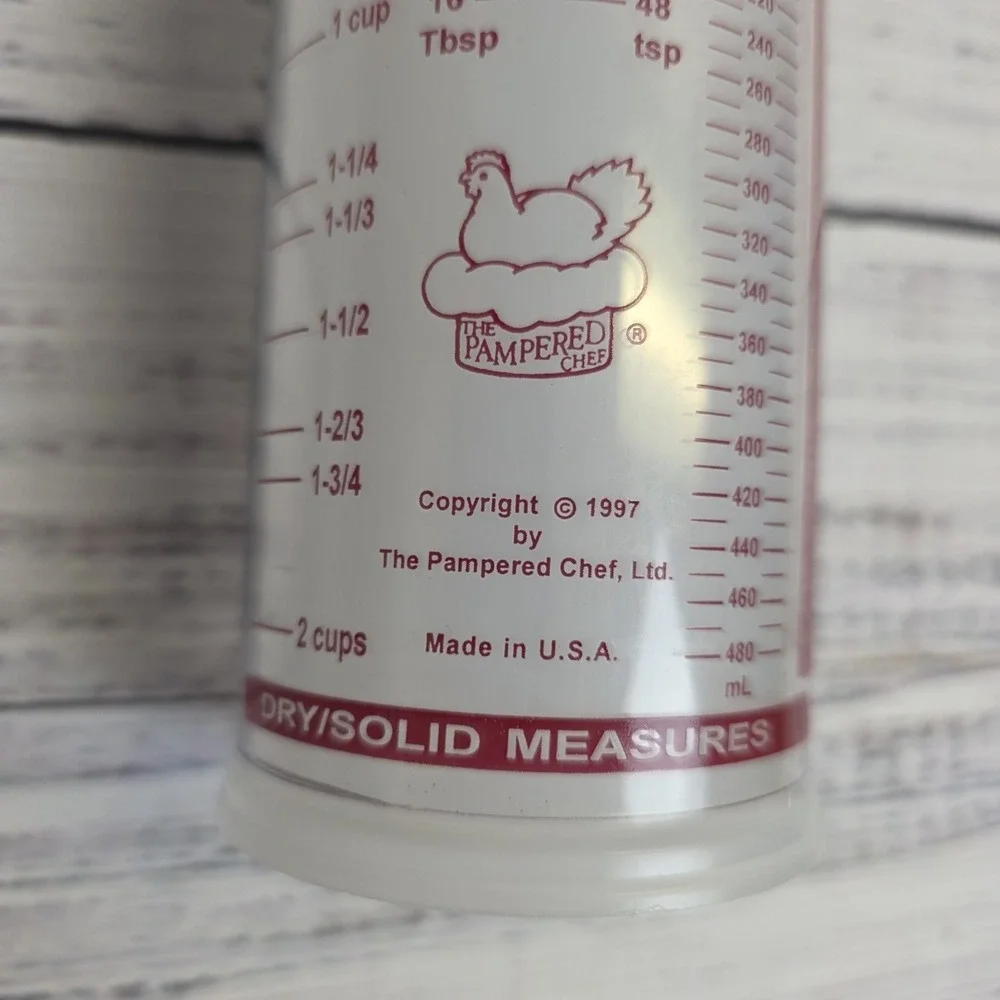 Pampered Chef Measure All Measuring Cup Reversable‎ Wet Dry Liquid Solid USA